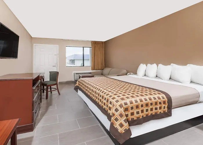 Deluxe Inn Denton