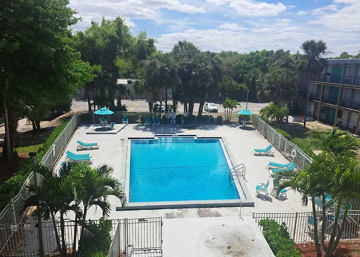 Altamonte Springs Hotel And Suites