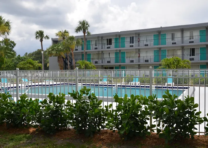 Altamonte Springs Hotel And Suites