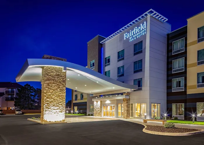 Fairfield By Marriott Port Clinton Waterfront Hotel