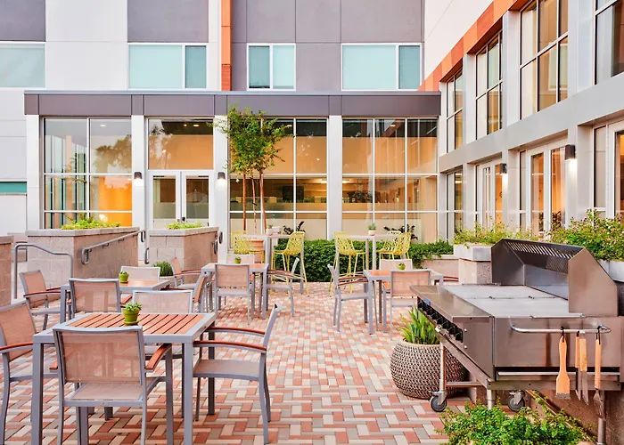 Element By Marriott Albuquerque Uptown Hotel