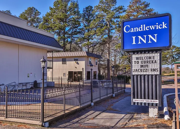 Candlewick Inn And Suites