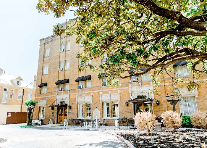 The Faust Hotel New Braunfels
