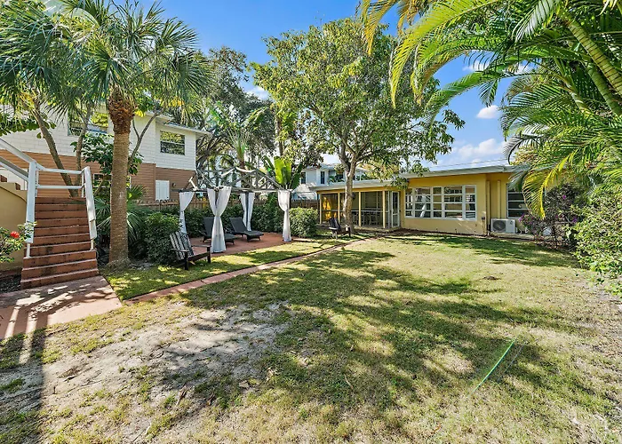 The Lucerne Bed & Breakfast Lake Worth Beach