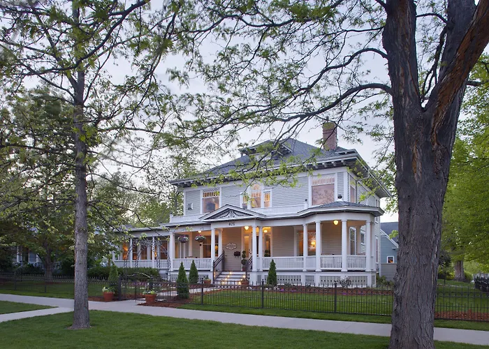 Edwards House Hotel Fort Collins