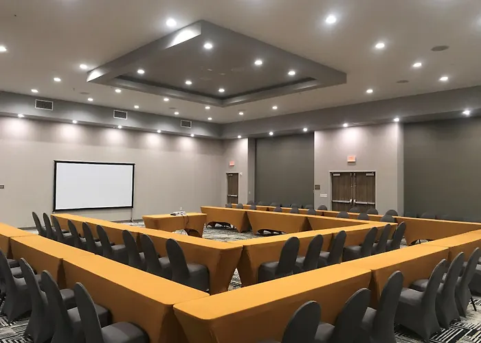 Wyndham Garden College Station Hotel