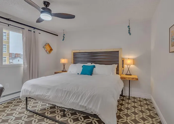 Highliner Hotel- King Suite 312 With City View Hotel Room Anchorage