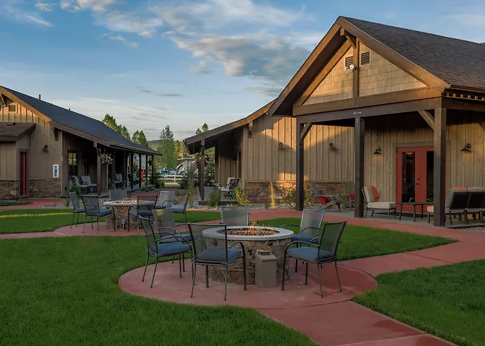 Golden Stone Inn West Yellowstone