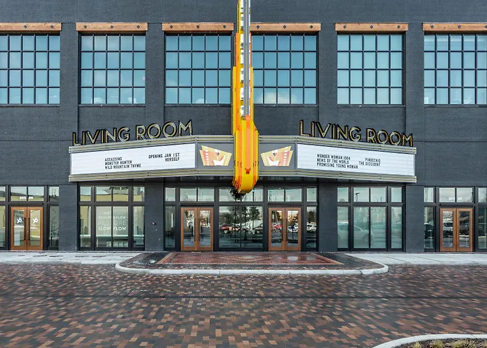 Bottleworks Hotel Indianapolis
