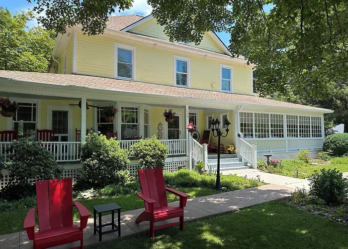 Red Rocker Inn Black Mountain