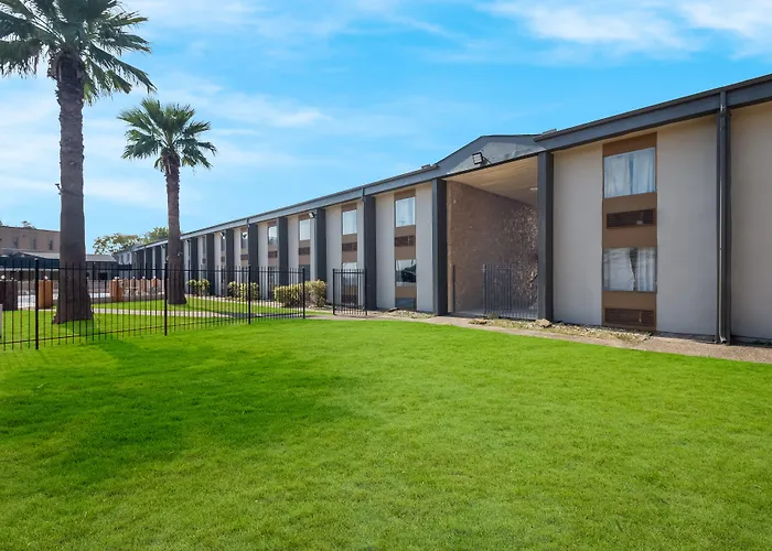 Scottish Inns Austin North