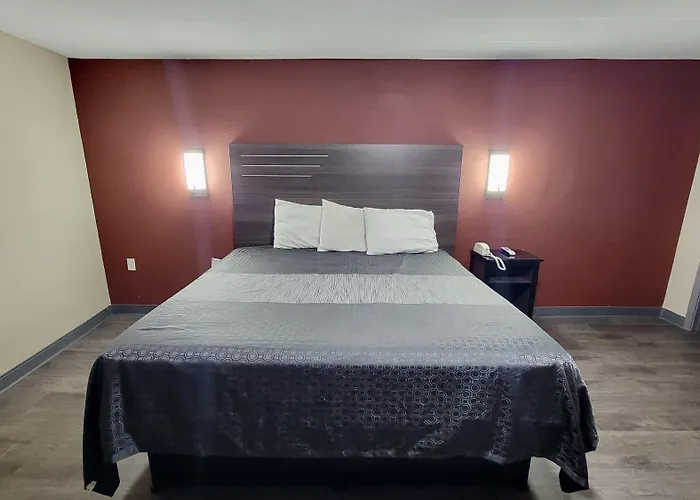 Budget Inn & Suites