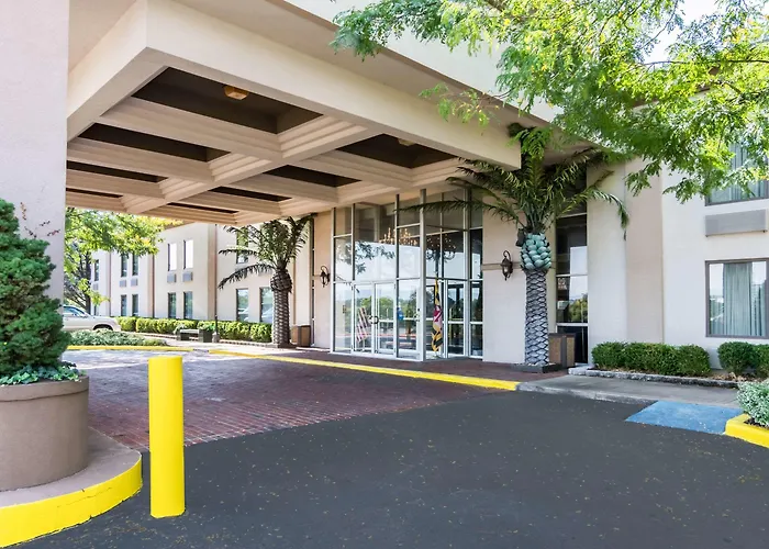 Plaza Inn & Suites Hagerstown