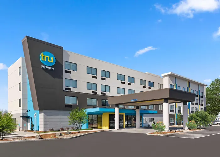 Tru By Hilton Portland Airport, Or Hotel