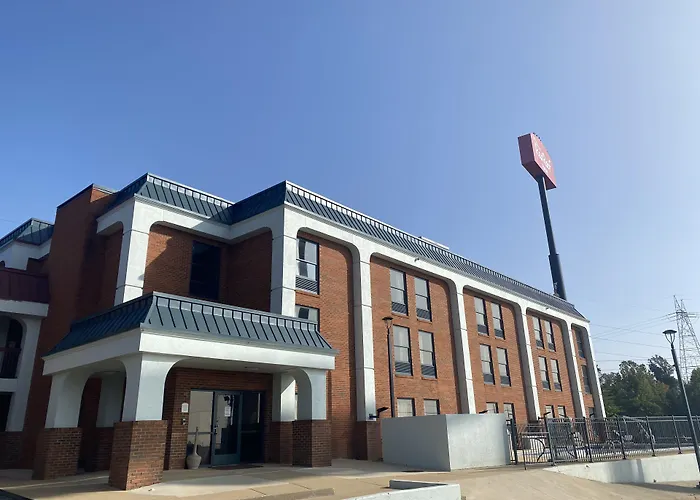 Hometowne Studios By Red Roof Prattville