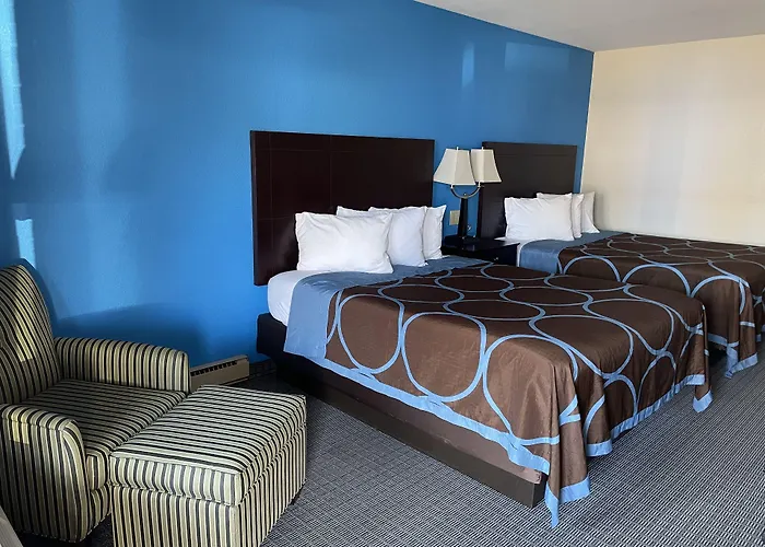 Amerivu Inn & Suites