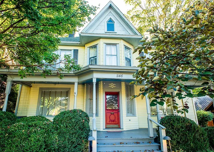 Washington Street Quarters