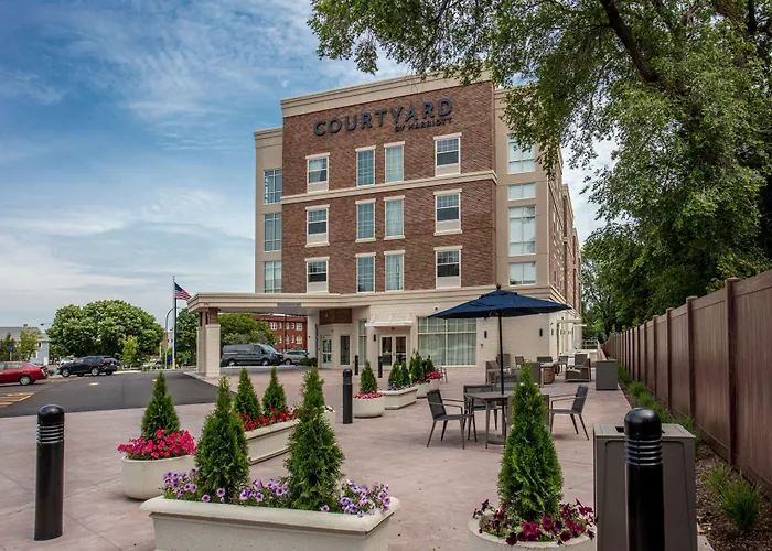Courtyard Rochester Downtown