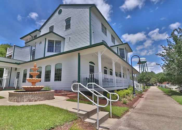 The Cypress Inn