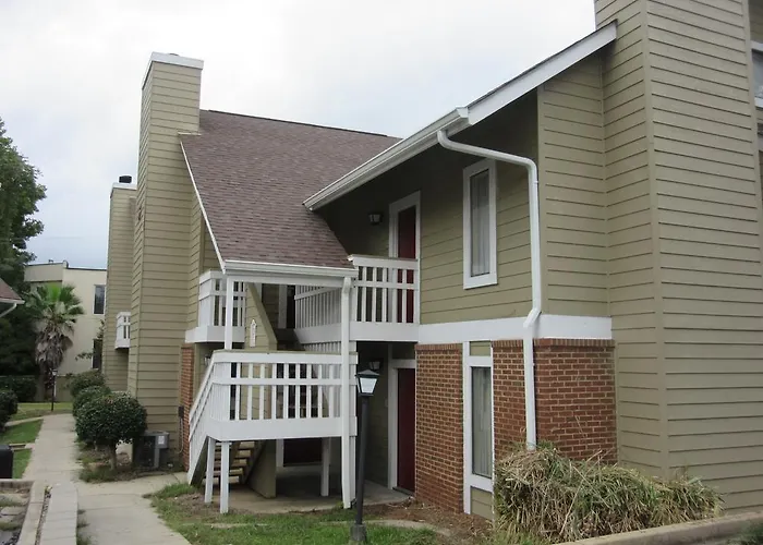 Cloverleaf Suites - Columbia, Sc