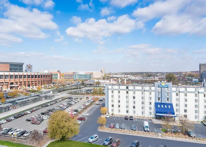 Days Hotel By Wyndham University Ave Se
