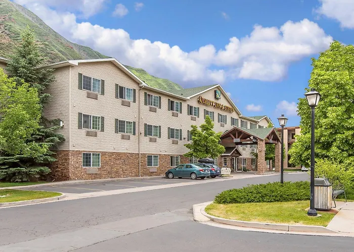 Quality Inn & Suites On The River Glenwood Springs