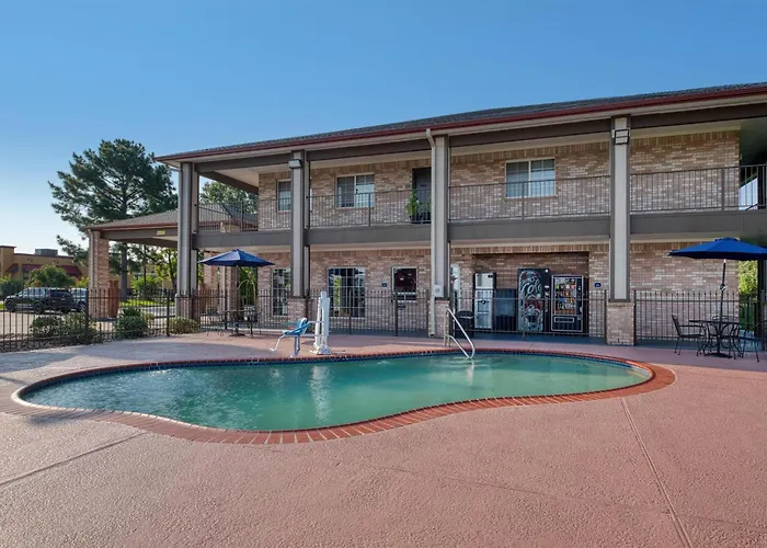 Best Western Lake Conroe Inn