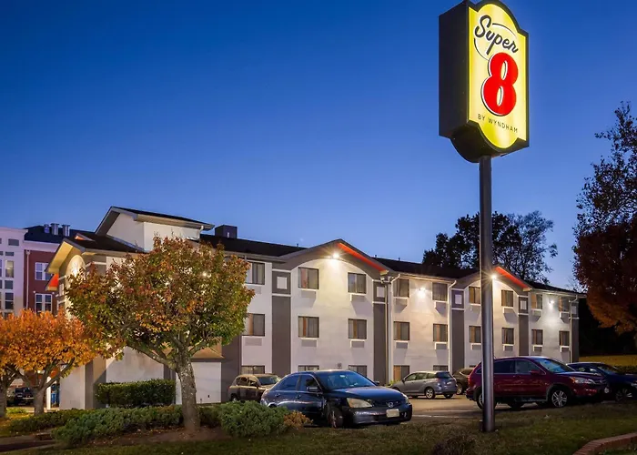 Super 8 By Wyndham College Park Wash Dc Area Hotel
