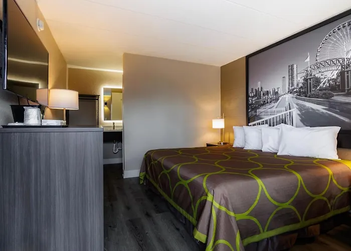 Super 8 By Wyndham Rockford South Hotel
