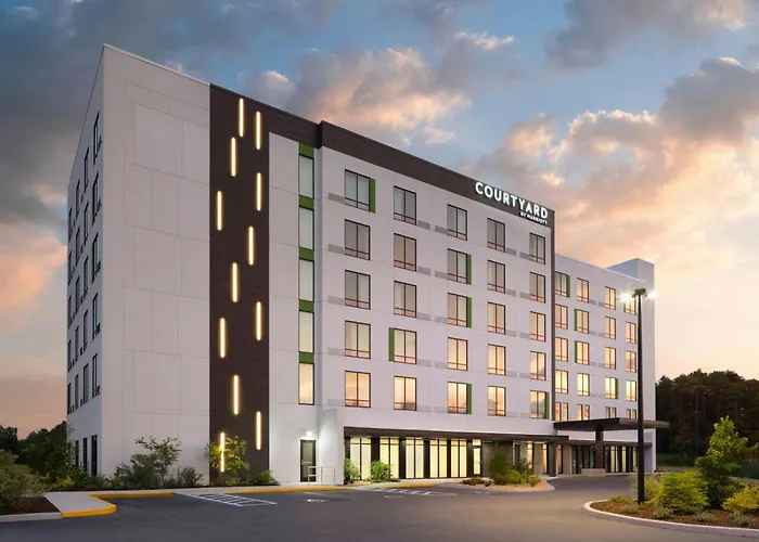 Courtyard By Marriott Lake City