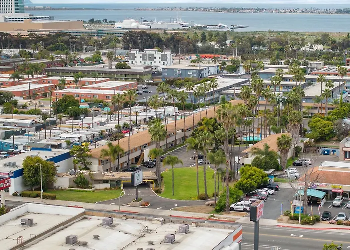 Hotel Palmeras Chula Vista