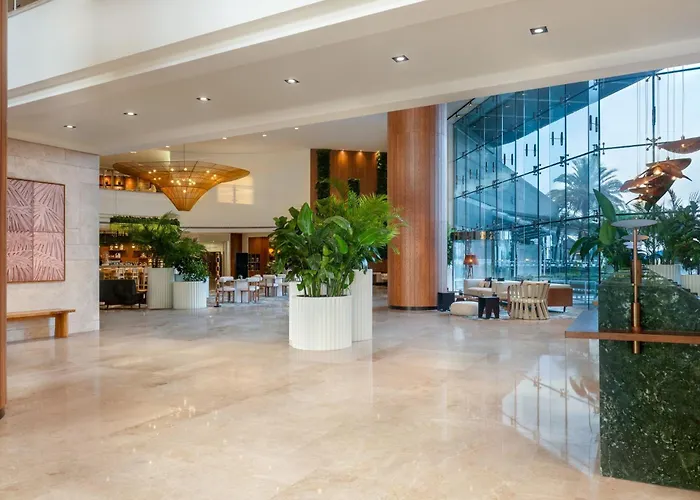 Yas Plaza Mangroves By Ihg Hotel Abu Dhabi