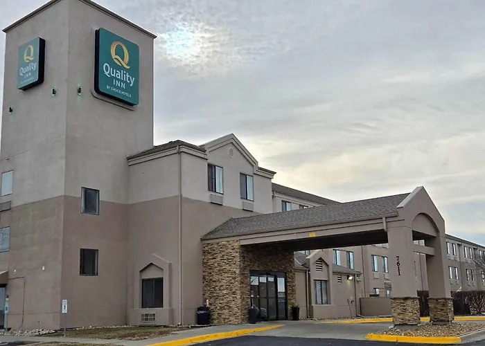 Quality Inn Kansas City International Airport