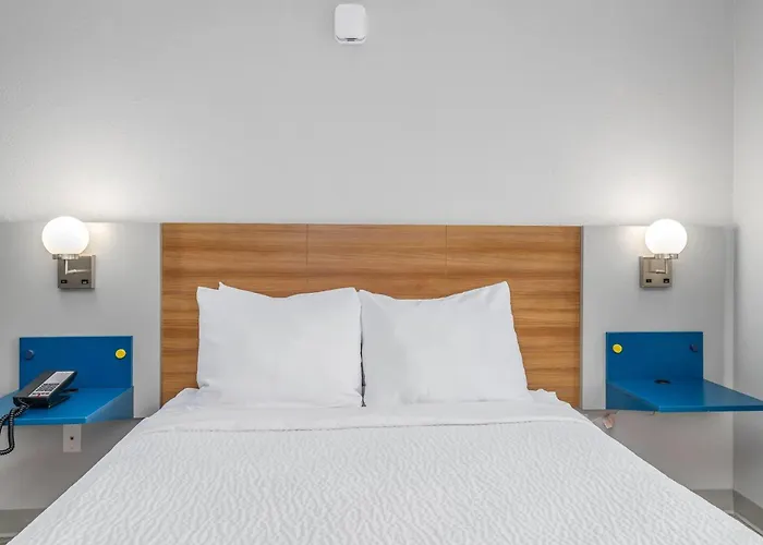 Microtel Inn And Suites Montgomery