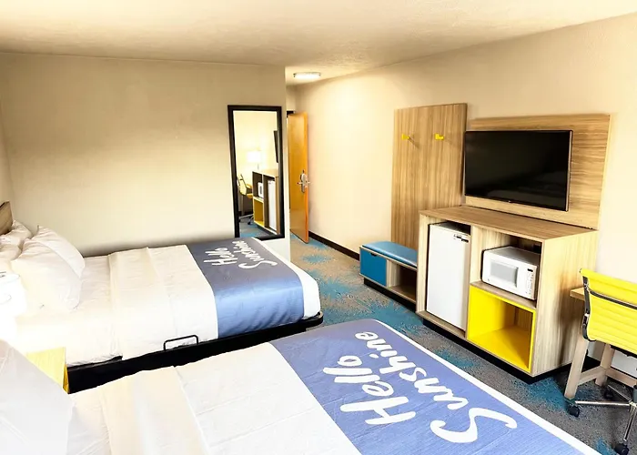 Days Inn By Wyndham Lincoln, Il Route 66
