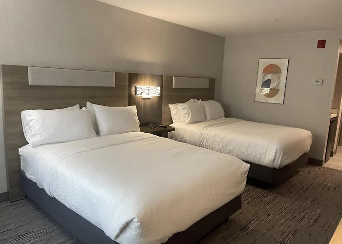 Holiday Inn Express Hotel & Suites Brattleboro By Ihg