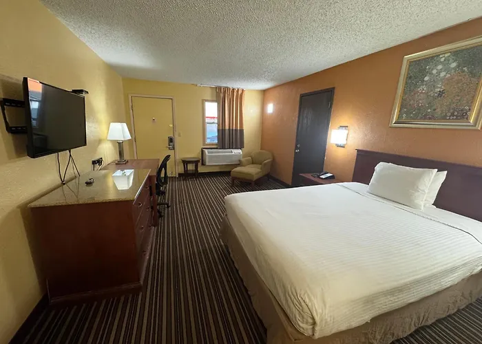 Nendels Inn & Suites Dodge City Airport
