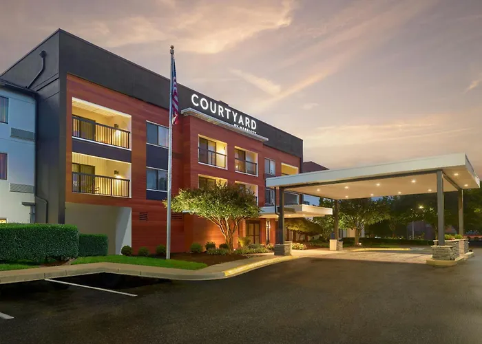 Courtyard By Marriott Frederick Hotel