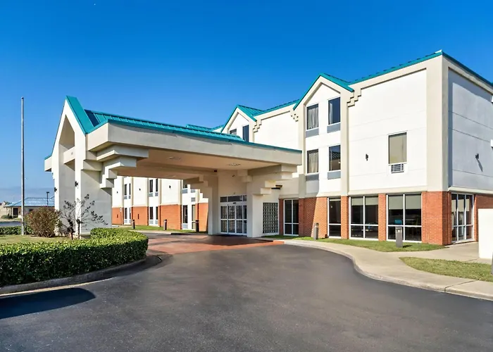 Days Inn & Suites By Wyndham Ridgeland