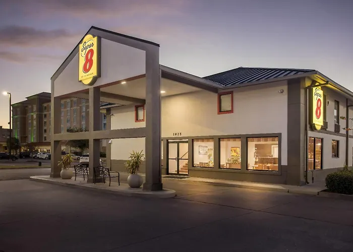 Super 8 By Wyndham Valdosta Ga I-75 Hotel