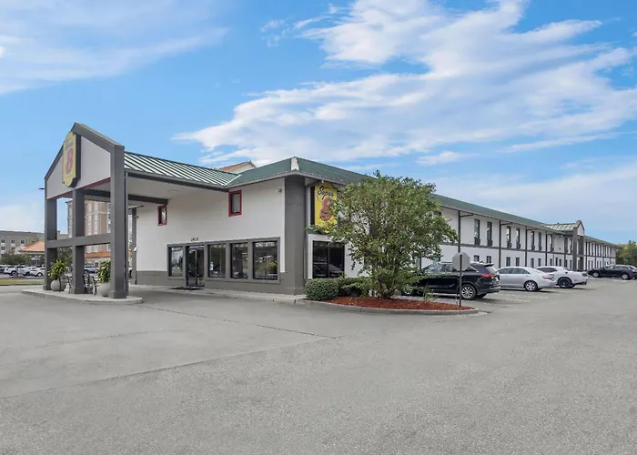Super 8 By Wyndham Valdosta Ga I-75 Hotel