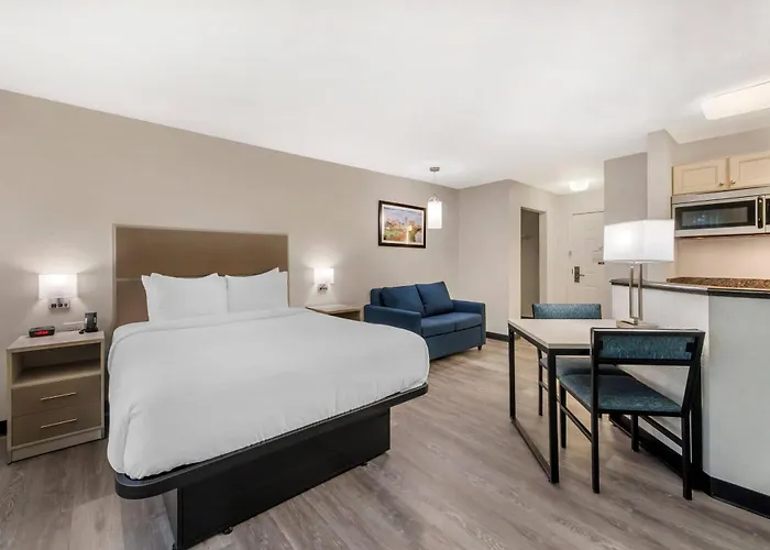 Mainstay Suites Sterling Near Dulles Town Center