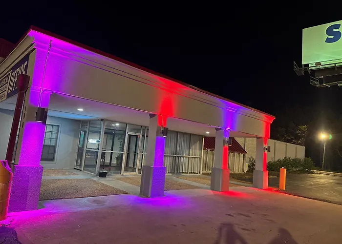 Americas Best Value Inn Marshall