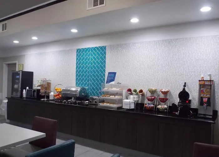 Quality Inn And Suites Rosenberg