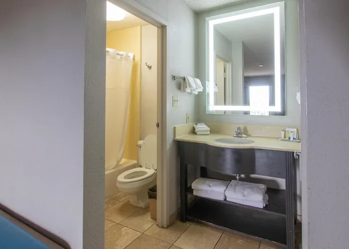 Days Inn & Suites By Wyndham Albuquerque North