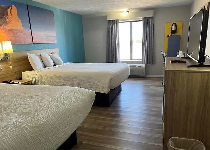 Days Inn By Wyndham Warrensburg