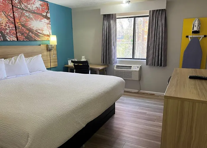 Days Inn By Wyndham Warrensburg