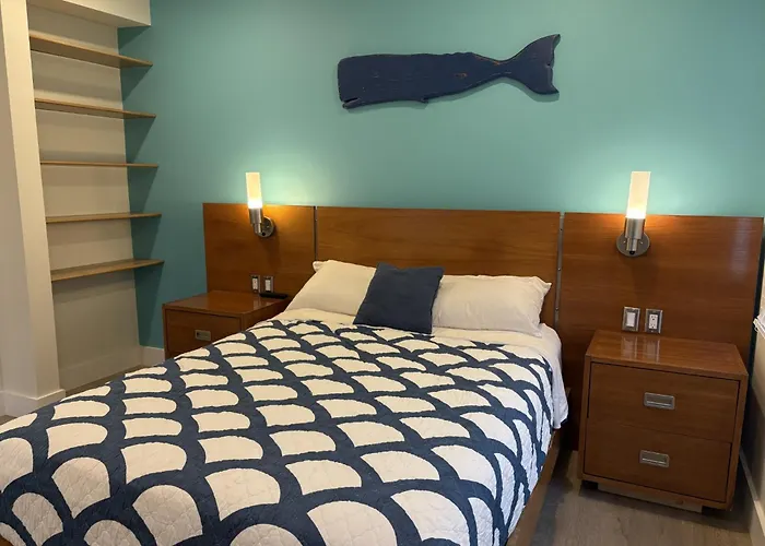 Surfside Inn Chatham