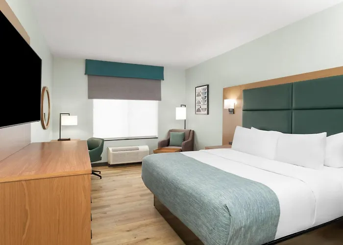Wingate By Wyndham Mansfield Ontario