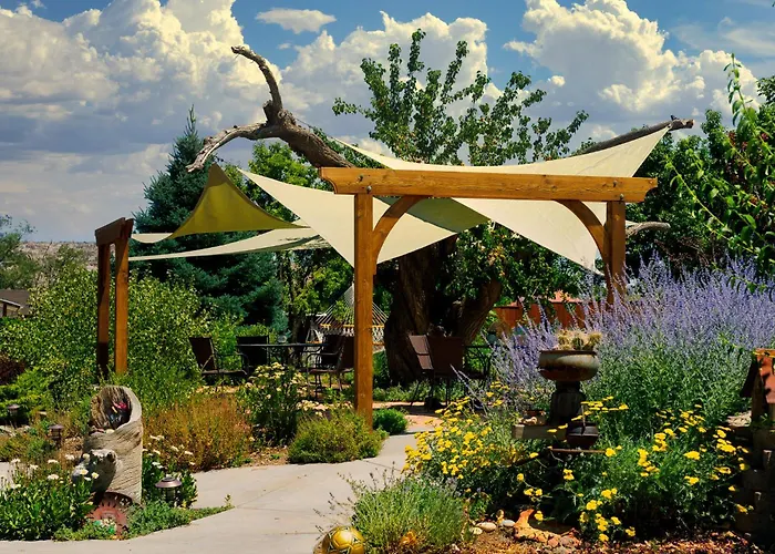 The Loubird Inn